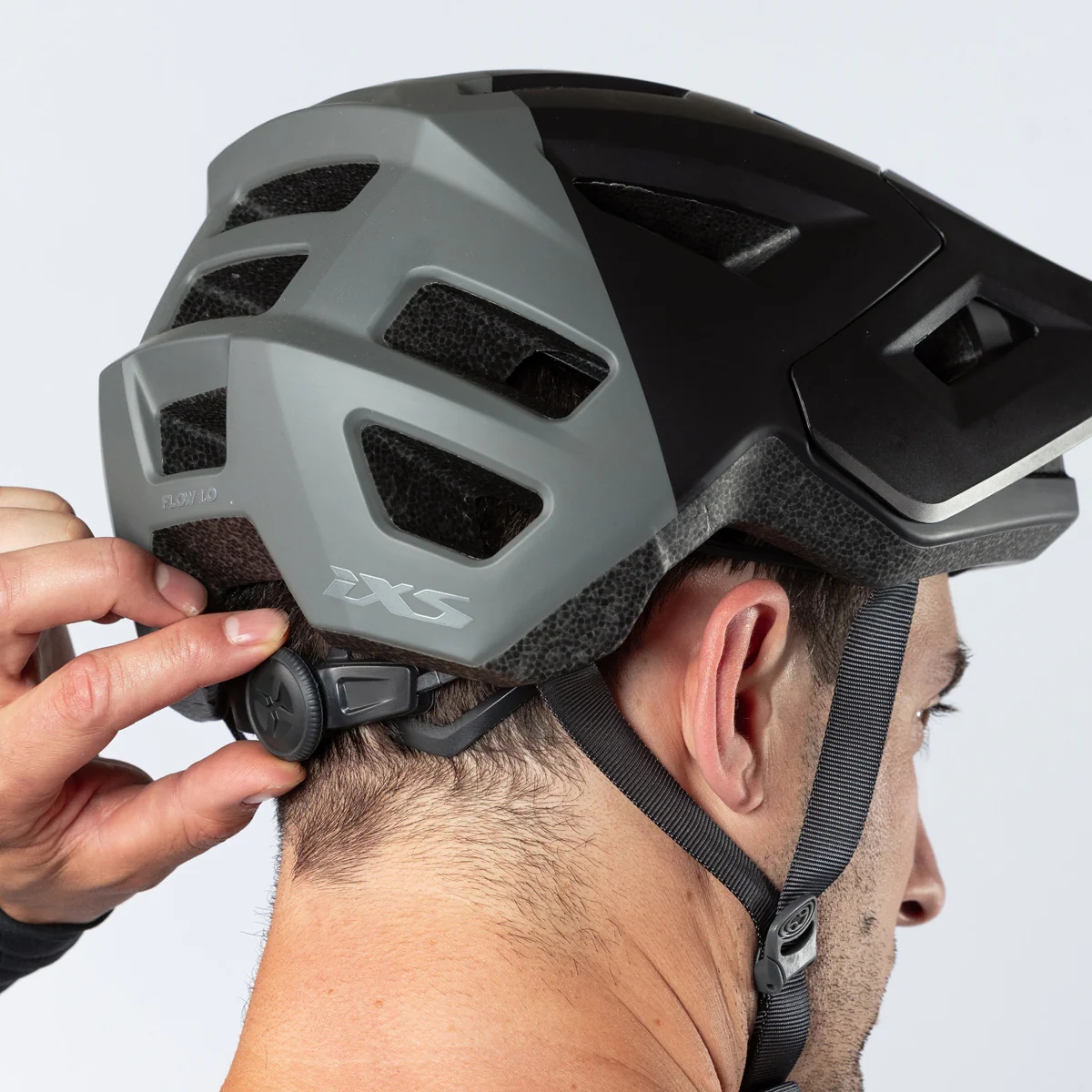 iXS Flow 1.0 Trail MIPS Helm - black-graphite - Image 8